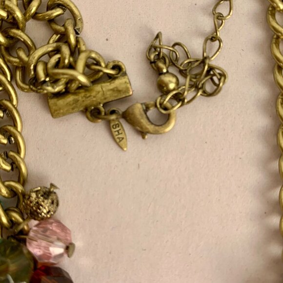 VTG Beaded Necklace, 3 Clip-On Earrings, Retractable Keychain Avon SHA Gold-Tone - Picture 4 of 10